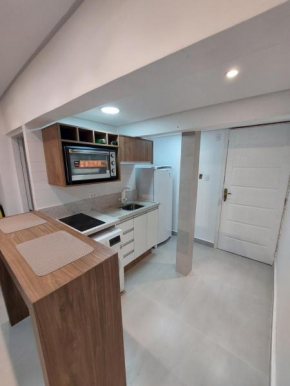 Studio reformado - sem garagem de auto